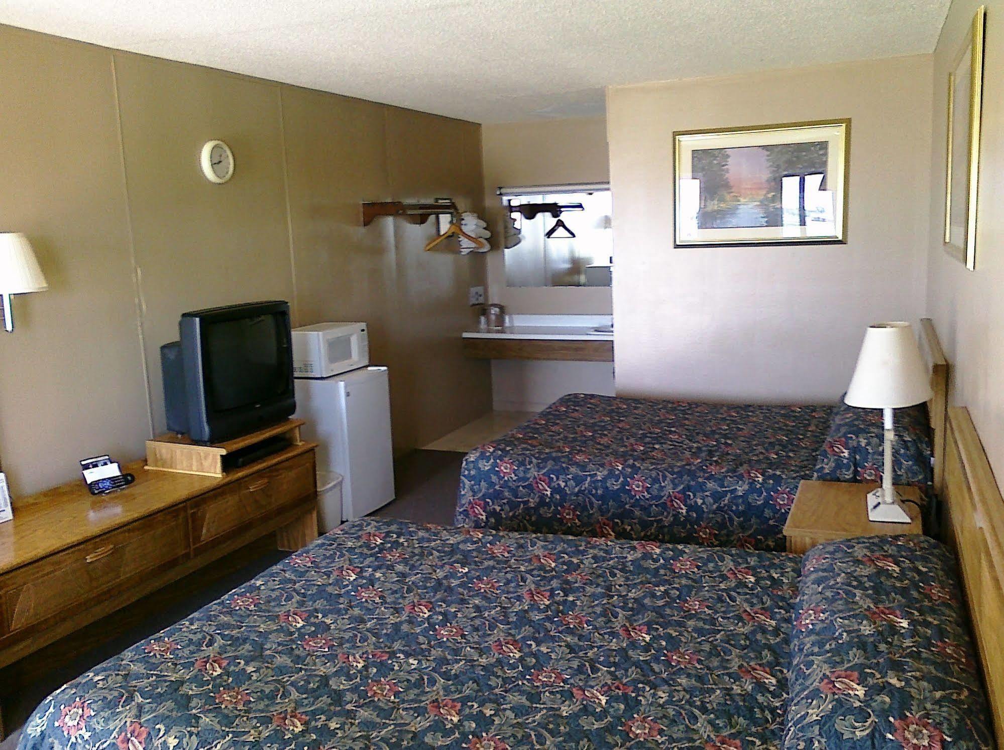 Paxton Inn Motel Екстер'єр фото